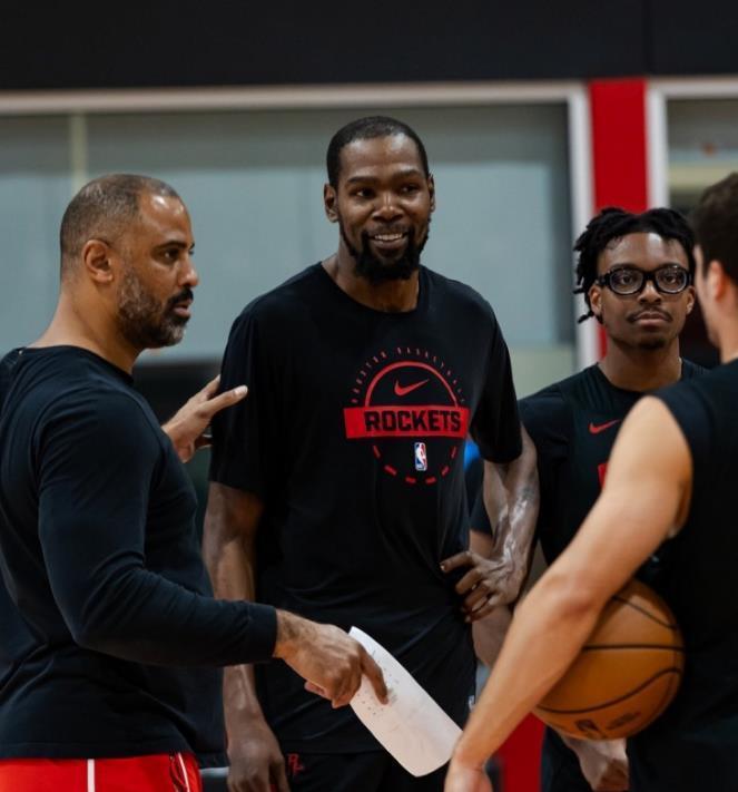 海星直播APP-19战9胜10负！队记列火箭低迷6大原因：伤病频繁，乌度卡也该背锅