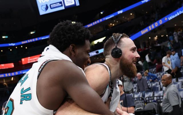 中国海星体育-湖人两大弃将变灰熊板凳利器！佩总干了多少昏招？